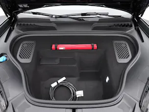 PORSCHE Macan 4
