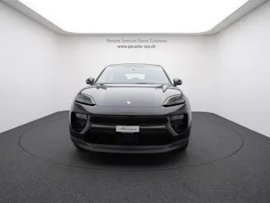 PORSCHE Macan 4