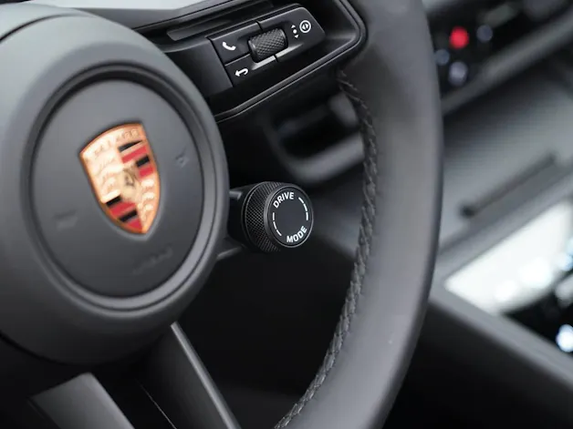 Porsche Macan 4
