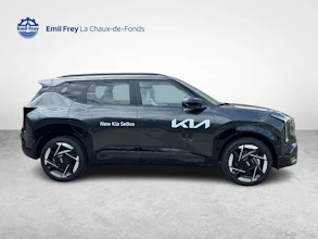 https://vehicle.imgix.net/4419011/94fdbc93-7c52-40b6-9ec1-254a39504120.jpg