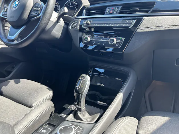 BMW X1 20i Sport Line xDrive F48 (CH9