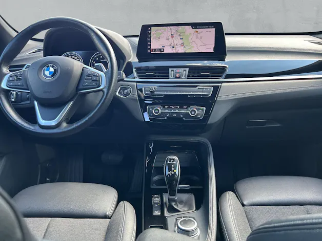 BMW X1 20i Sport Line xDrive F48 (CH9
