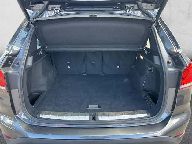 BMW X1 20i Sport Line xDrive F48 (CH9
