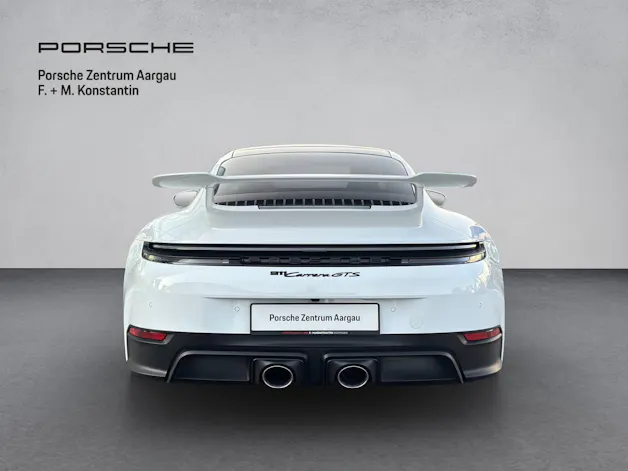 PORSCHE 911 Carrera GTS