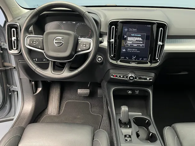 Volvo XC40 2.0 B4 MH Momentum AWD