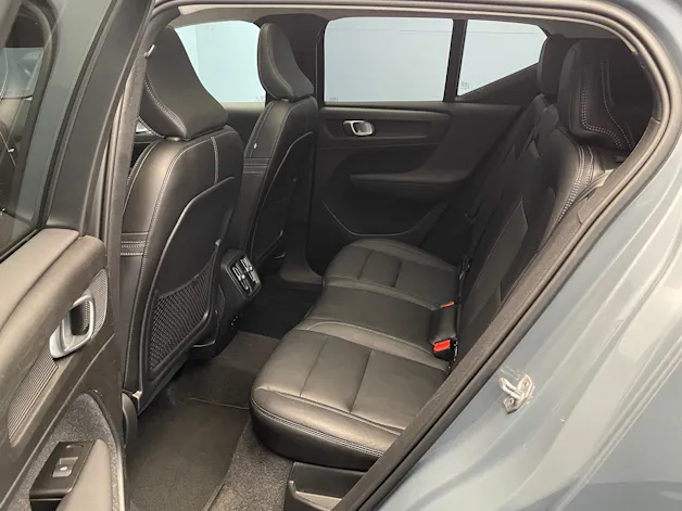 Volvo XC40 2.0 B4 MH Momentum AWD