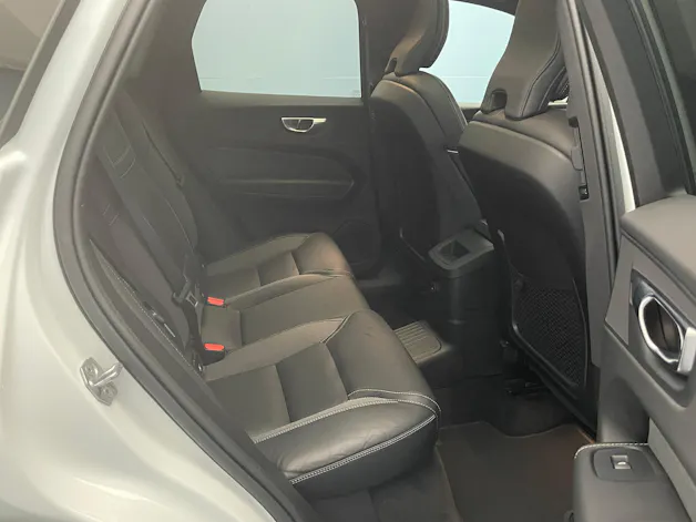 Volvo XC60 2.0 T8 TE R-Design eAWD
