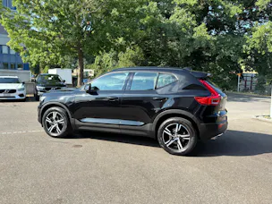 VOLVO XC40 2.0 T5 R-Design AWD