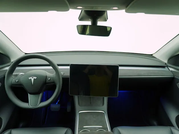 Tesla Model Y Long Range Dual AWD