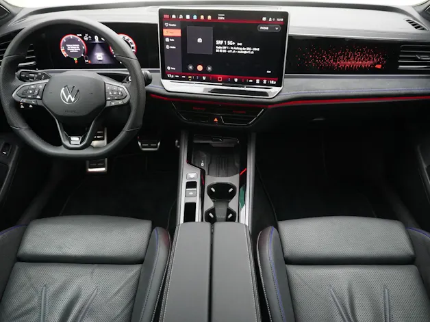 VW Passat Variant 2.0 TDI DSG R-Line 4Motion