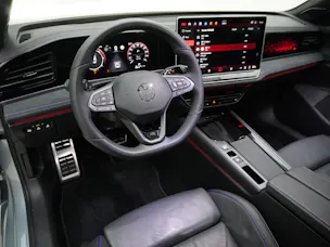 VW Passat Variant 2.0 TDI DSG R-Line 4Motion