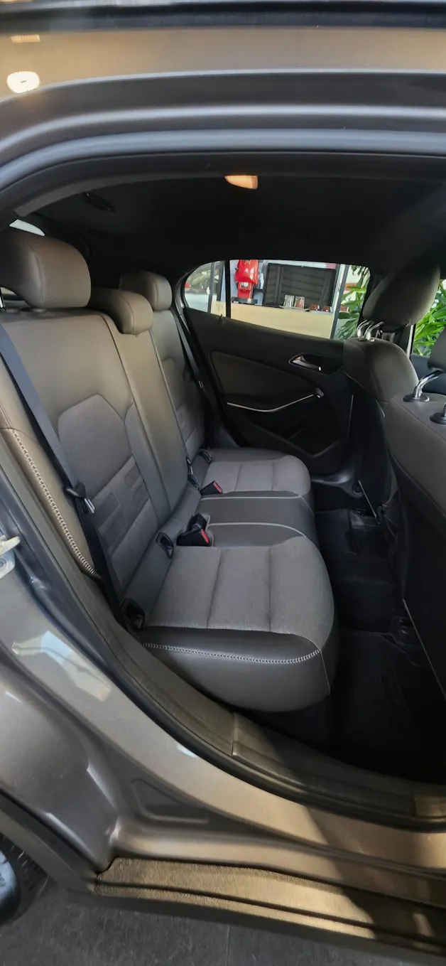 MERCEDES-BENZ GLA 200 CDI Swiss Star Edition Style 4Matic 7G-DCT