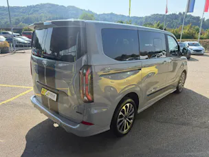 FORD Tourneo Bus 320 L1H1 Sport Automat 4x4