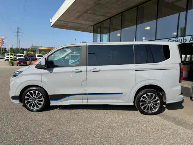 Ford Tourneo Bus 320 L1H1 Sport Automat 4x4