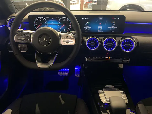 Mercedes-Benz A 180 Night Star AMG Line 7G-DCT