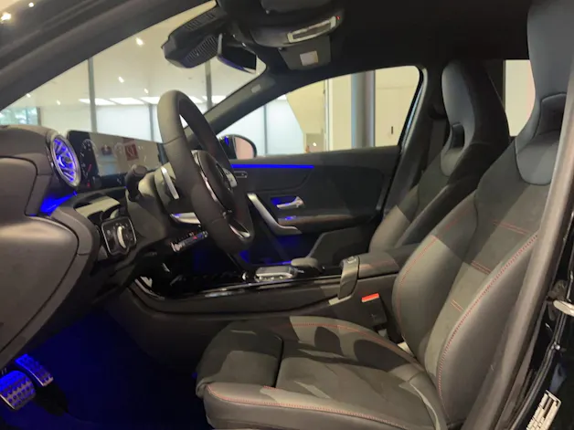 Mercedes-Benz A 180 Night Star AMG Line 7G-DCT
