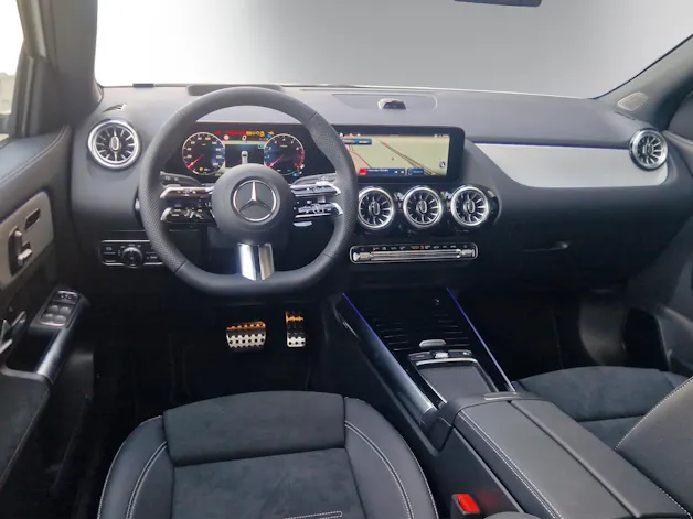 Mercedes-Benz GLA 220 4Matic 8G-DCT
