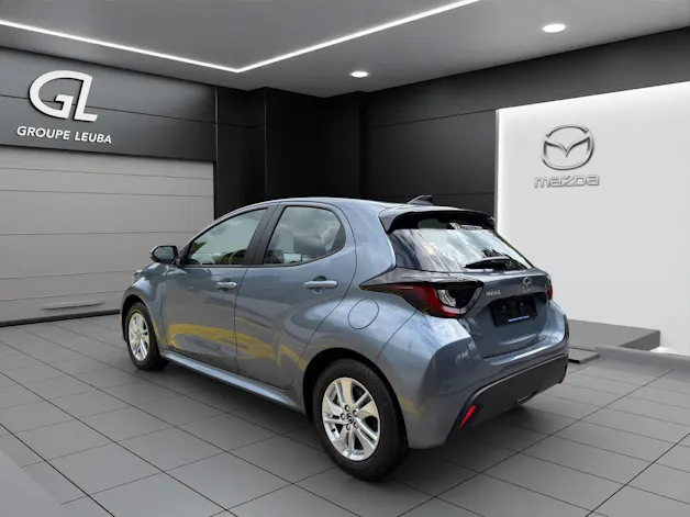 Mazda 2 Hybrid Centre-line