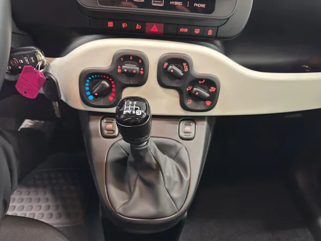 Fiat Pandina 1.0 MHEV Cross