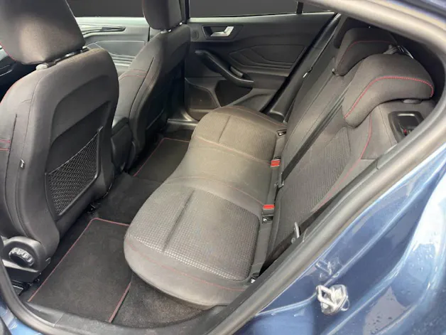 FORD Focus 1.0i EcoB Hybrid 155 ST-Line X