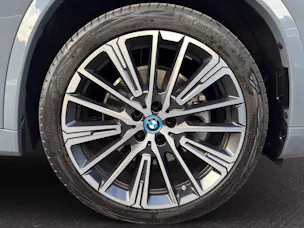 BMW iX1 30 xDrive M SPORT