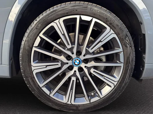 BMW iX1 30 xDrive M SPORT