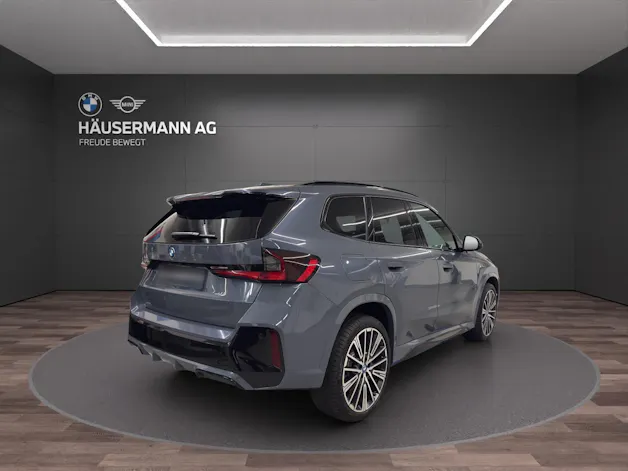 BMW iX1 30 xDrive M SPORT
