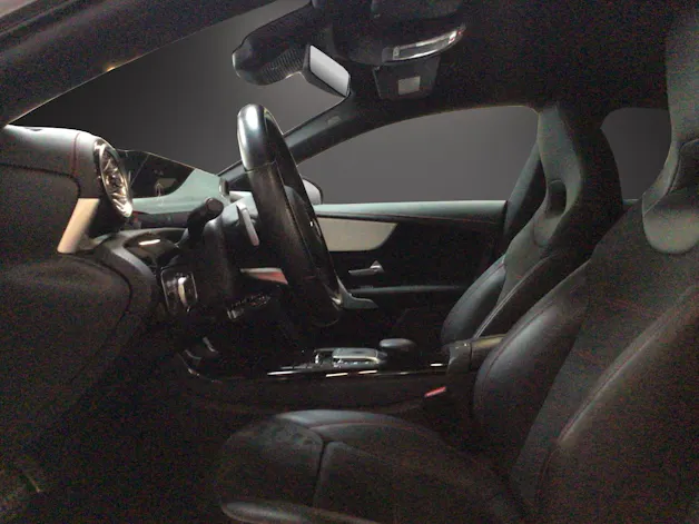 MERCEDES-BENZ CLA SB 250 AMG Line 4M 7G