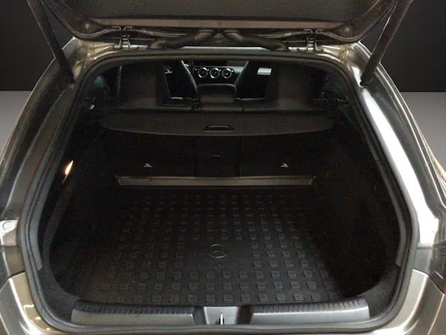 MERCEDES-BENZ CLA SB 250 AMG Line 4M 7G