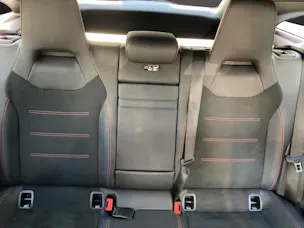 MERCEDES-BENZ CLA SB 250 AMG Line 4M 7G