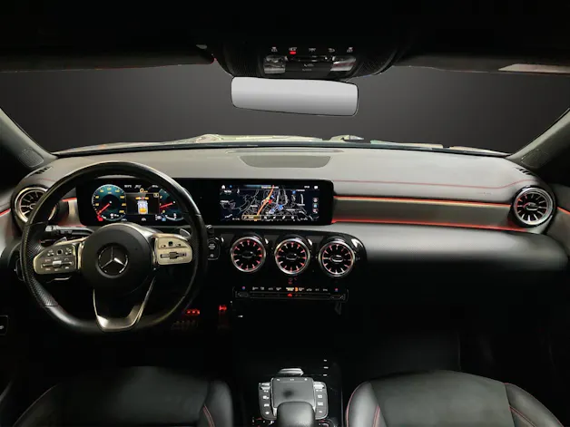MERCEDES-BENZ CLA SB 250 AMG Line 4M 7G