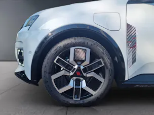 RENAULT R5 E-Tech Comfort Range iconic five