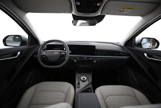 https://vehicle.imgix.net/4419397/9ea5b606-52e5-4b41-bab6-fc4cd4246666.jpg