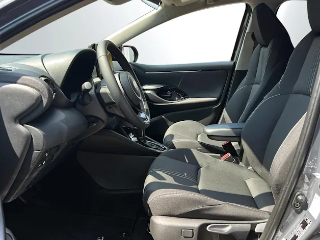 Toyota Yaris 1.5 VVT-i HSD Trend
