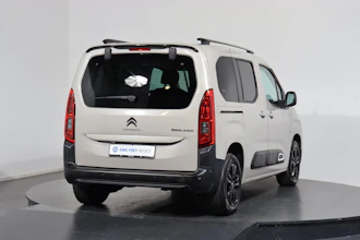 https://vehicle.imgix.net/4419422/f466e534-cace-4427-9793-24778ab886b0.JPG