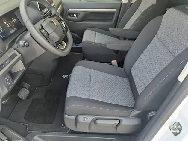 Peugeot Traveller Standard 2.2 BlueHDi 180cv Family Edition