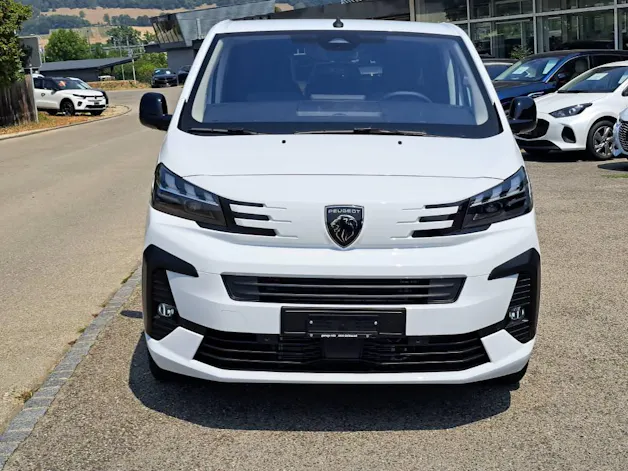 Peugeot Traveller Standard 2.2 BlueHDi 180cv Family Edition