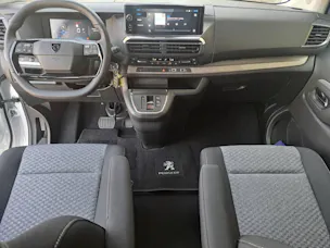 PEUGEOT Traveller Standard 2.2 BlueHDi 180cv Family Edition