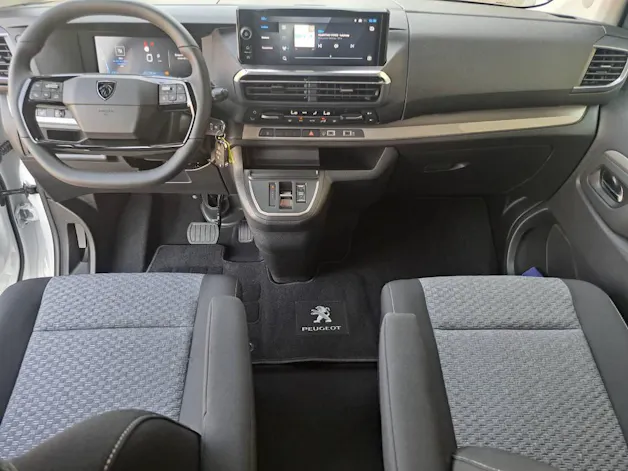 Peugeot Traveller Standard 2.2 BlueHDi 180cv Family Edition