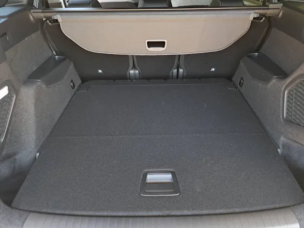 Peugeot 5008 Long Range e-Allure 230cv (8 ans de garantie)