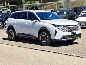 Peugeot 5008 Long Range e-Allure 230cv (8 ans de garantie)