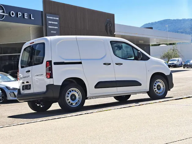 Peugeot e-Partner fourgon standard 50 kWh 136cv