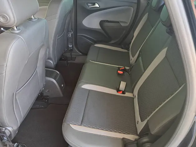 Opel Crossland X 1.2 T Ultimate 110cv automatique - crochet