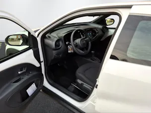 Toyota Aygo X 1.5 VVT-i HSD Comfort