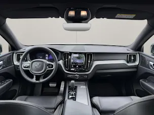 VOLVO XC60 2.0 B4 MH R-Design AWD