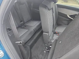 PEUGEOT 5008 1.2 mHY 145PS Allure Premium