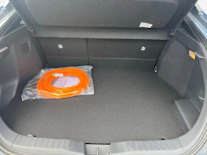 Fahrzeugbild TOYOTA C-HR 2.0 PHEV Swiss Edition
