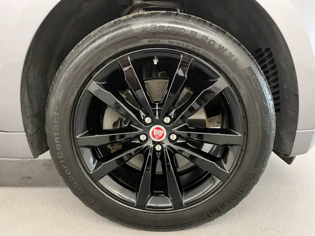 Jaguar F-Pace 2.0 T 300 R-Sport AWD