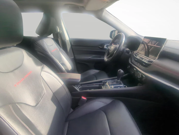Fahrzeugbild JEEP COMPASS