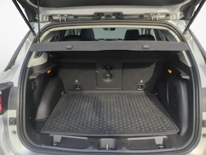 https://vehicle.imgix.net/4419528/95d108f0-7e5d-4bea-a963-04f34e6c4a47.jpg